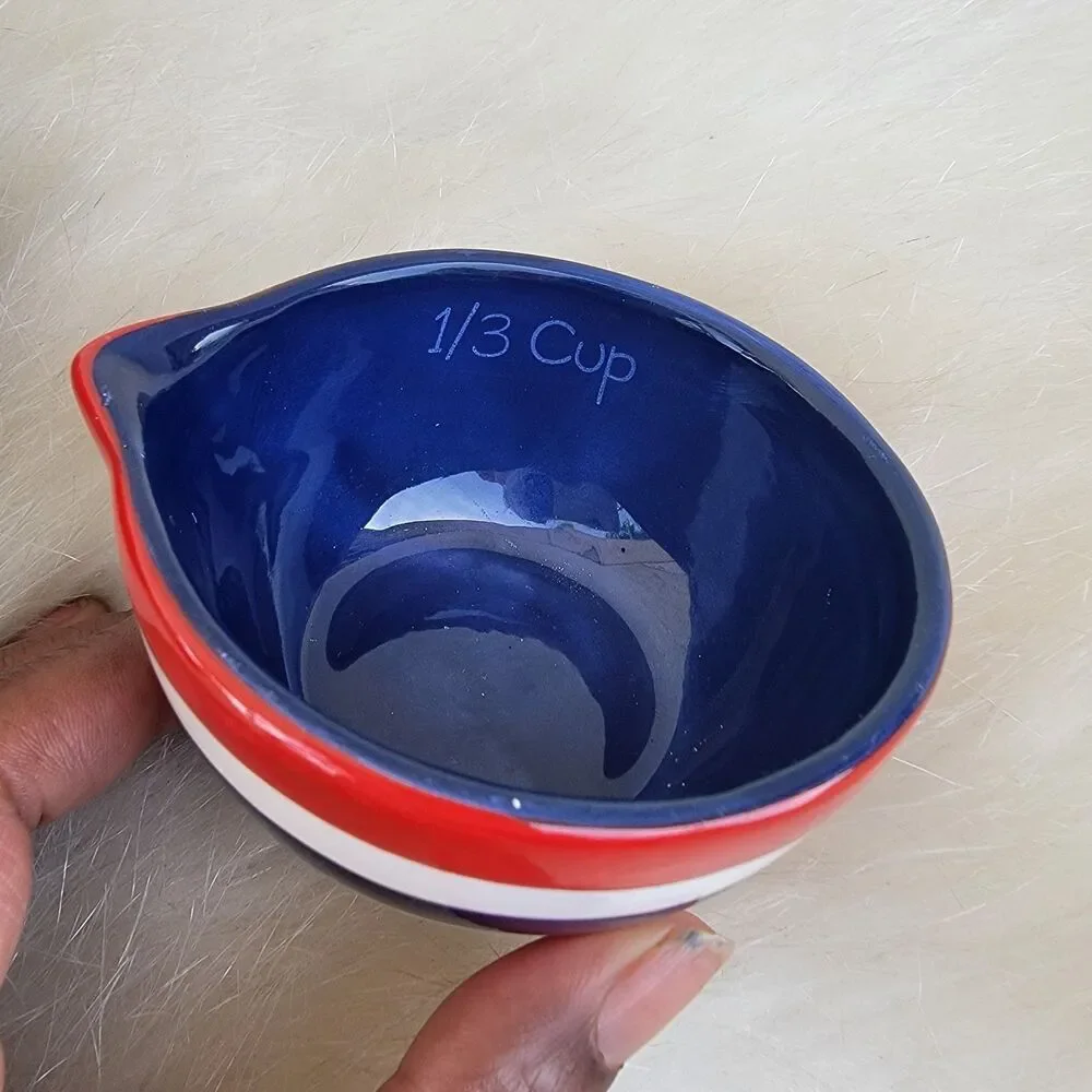 set of 3 Boston Warehouse red white & blue nesting bowl measuring cups